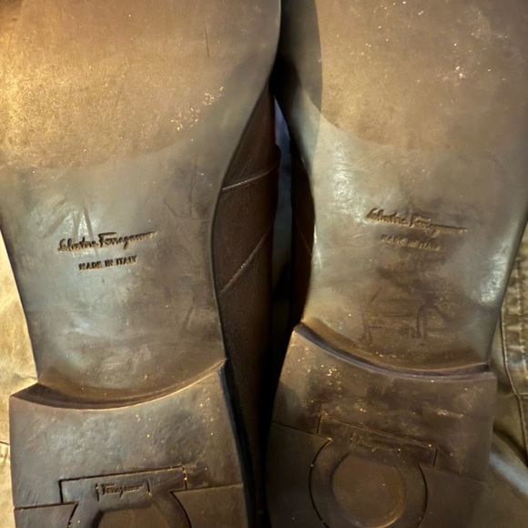 Salvatore Ferragamo Pebble Grained Loafers (Chocolate) - Picture 15 of 15